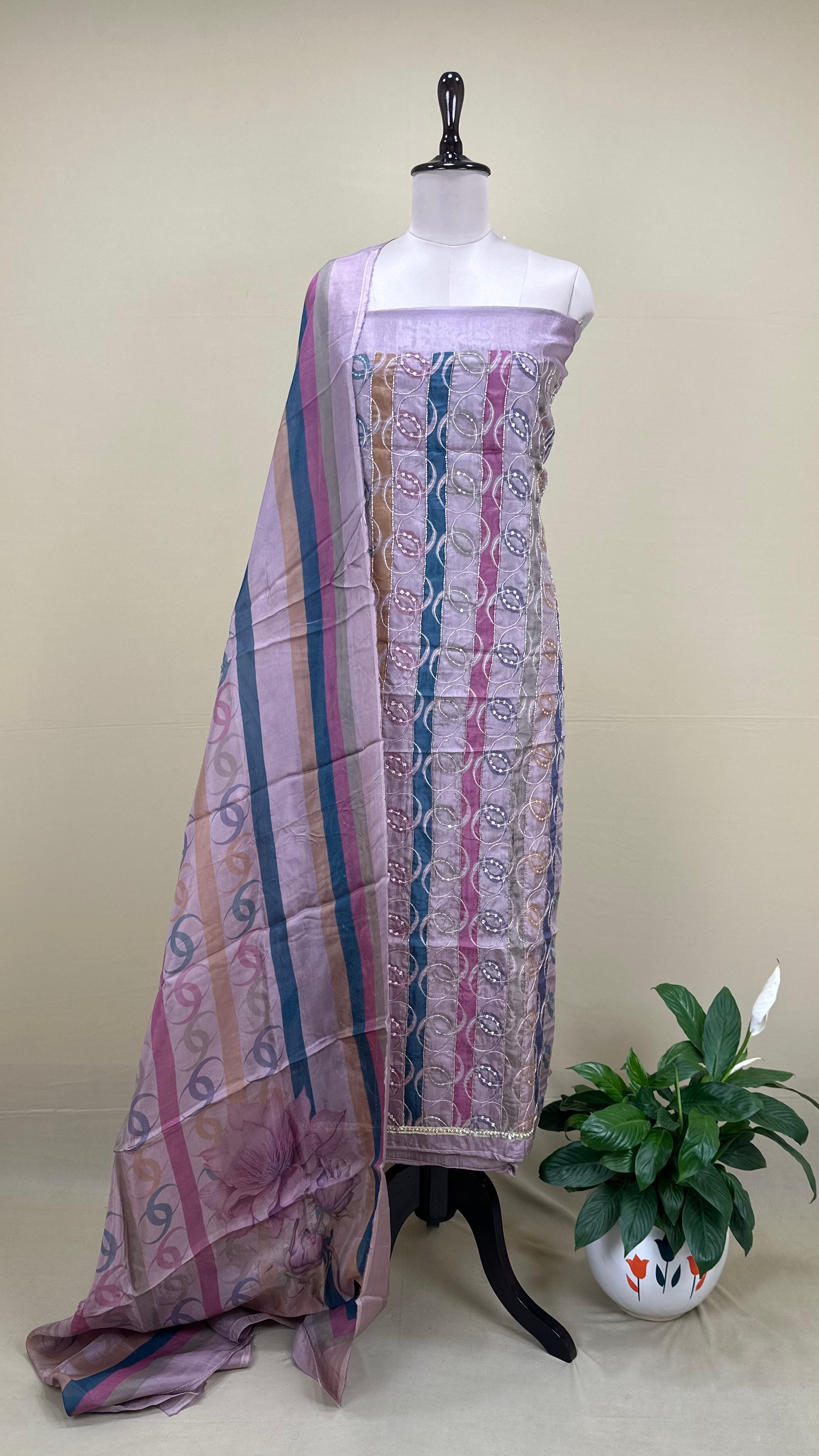 Purple Organza Digital Print with Overlapping Circle Motif with Zari Thread Work Unstitched Suit
