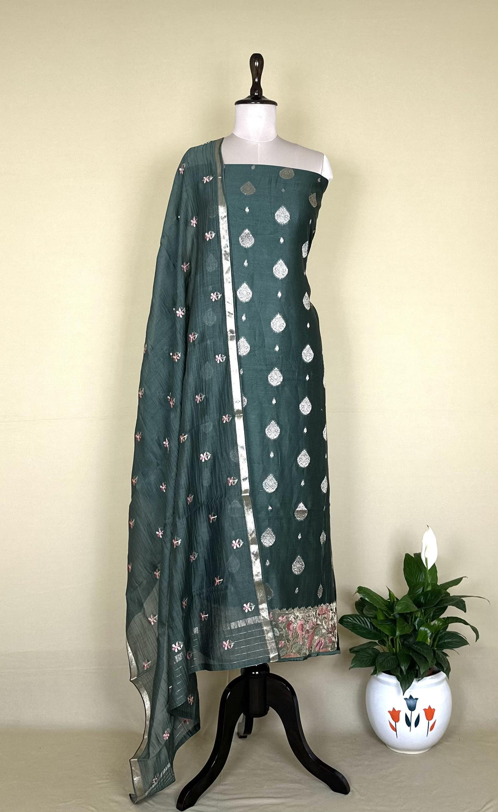 Forest Green Maheshwari Silk with Zari Boti Parsi Gara Embroidered Border Unstitched Suit - Kalamusk LCA102 image 2